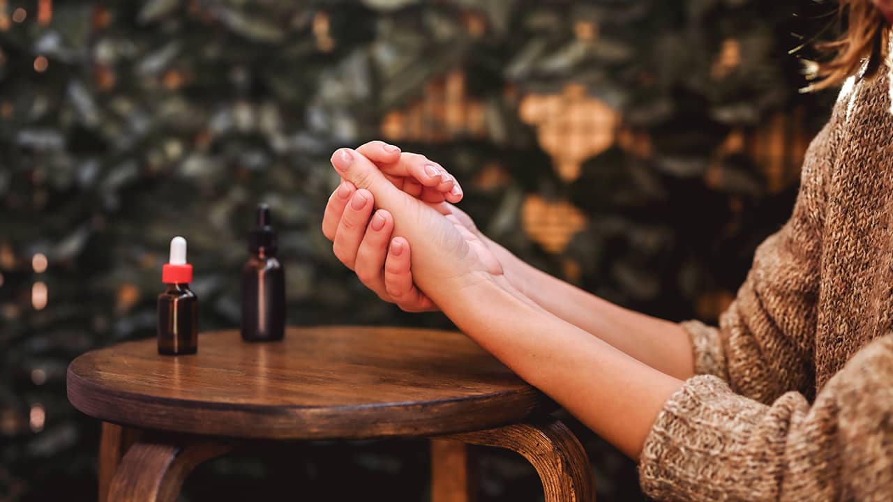 The ultimate guide to hand peeling: revitalize your hands for smooth, youthful skin